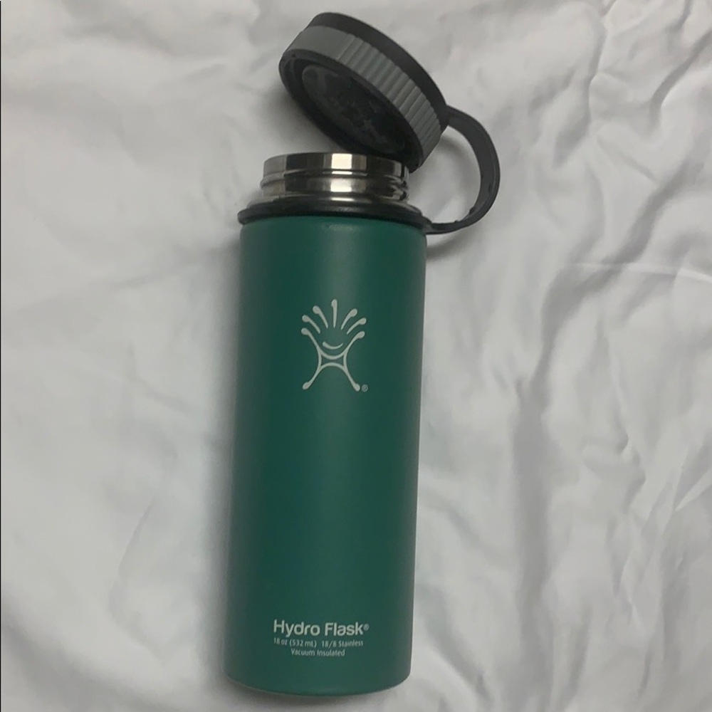 Hydro flask 18oz - lightly used